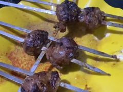 -烤肉小伙烤肉店
