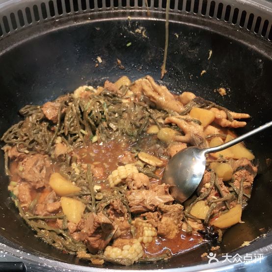 老关东东北铁锅炖(凯旋门小区店)