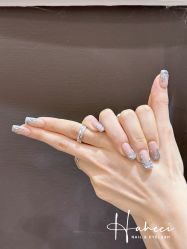 -花岐款式专研健康美甲沙龙