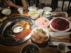 -城墙拐拐火锅(三峡广场黑金冠店)
