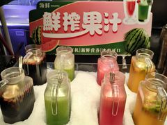 -领鲜活海鲜榴莲自助火锅(东门店)