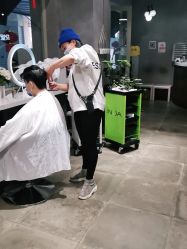 点击看大图 -时尚殿堂明星门店