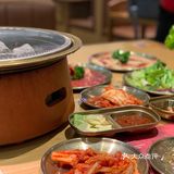 排队也要吃的烤肉[调皮]