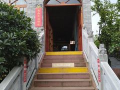 -楠柏弯休闲山庄(梨花溪店)