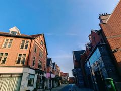 -钟书阁(松江泰晤士小镇店)