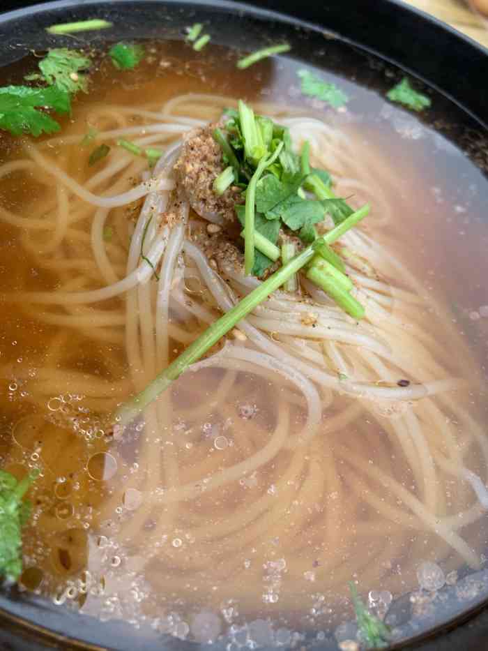 咸兴朝鲜冷面馆-"这家朝鲜面馆可是有年头了,我上小学时候就.