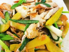 姜葱炒花蟹-双月饭店·20年老字号(新村店)