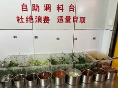 -文山荷鲜居(翠湖店)