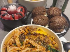 -W COLLECTIVE  DESSERT SHOP