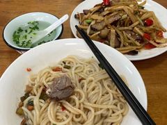 -牛八宝桂林米粉(八里庄店)