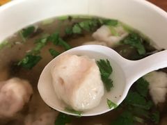 -手劲鱼丸馄饨铺(哈一百店)