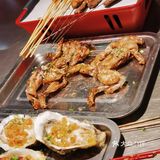 吃着烤串🍢 却有蹦迪的冲动