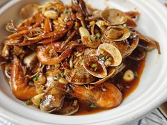 -荆楚渔艺堂·鱼头泡饭(江堤中路店)