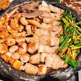 远景路美味可口的辛罗烤肥肠