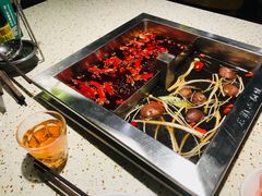 -二荆条·蜀鲜汇城市森林火锅