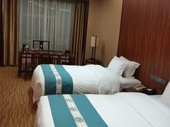 -世鸿大酒店(宁德站店)