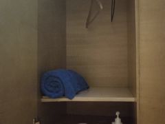 -跃动游泳健身俱乐部(新华传媒店)