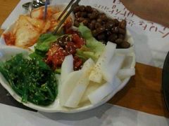 -秀伴韩式主题餐厅(泰龙城店)