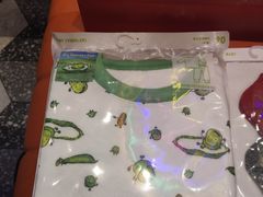 -优衣库(广州天河领展广场店)