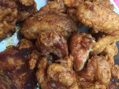 -BHC炸鸡(明洞总店)