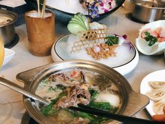 -海上明月海鲜火锅 鲜切牛肉