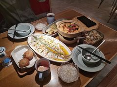 -蜜桃餐厅·伴山(海岸城店)