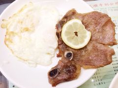 猪扒煎双蛋-义顺牛奶公司(庇利金街店)