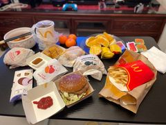 -麦当劳(展览路店)