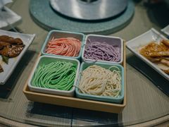 五彩缤纷面-索伦嘎·传统涮(海拉尔总店)