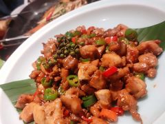 辣子鸡-雀舞云南菜(天津天河城购物中心店)