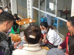 -正宗老字号板板桥油炸粑