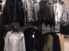 -H&M(鹏欣水游城店)