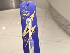 -瑞尔齿科(上海长风大悦城店)