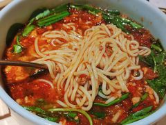 腾冲小锅米线-一坐一忘云南菜(卓悦中心)