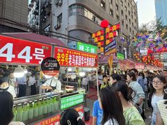 -正宁路小吃夜市