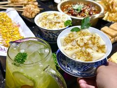 -依呀呀ktv烧烤小串(中山西路店)