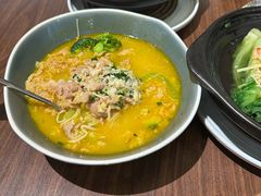 -港丽餐厅(杭大店)