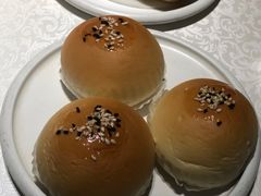 叉烧餐包-维园悦谱·海派家常菜(乌鲁木齐南路店)
