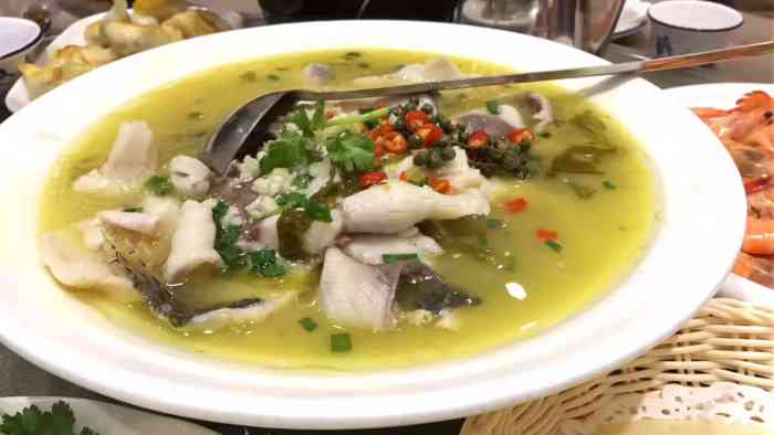 翠花上酸菜-"东北菜,不错,特别喜欢小鸡炖蘑菇."-大众点评移动版