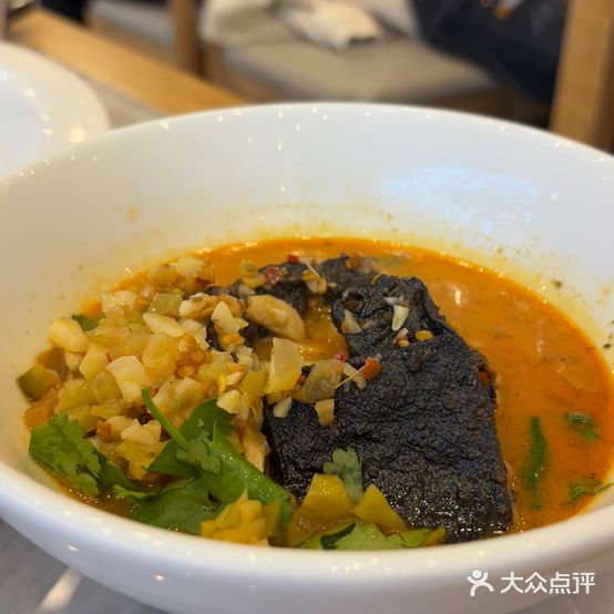 湘少爷鲜辣鱼头(龙宾店)