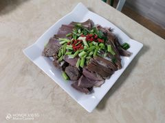 -墨脱石锅椰子鸡•香草鸭•东山羊(大东海店)