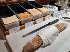 -华邑酒店·鲜艳全日自助餐厅