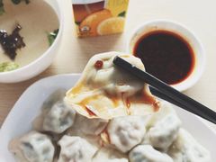 -溢香专业制作饺子云吞(莲花二村店)