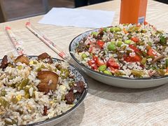 -老头爱马仕酸豇豆炒饭(丰富路店)