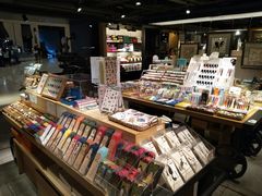 -猫的天空之城概念书店(苏州诚品店)