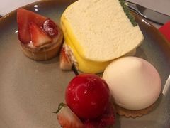 -贡厨全日制餐厅.海鲜自助餐.海味抢鲜(福州东湖万豪酒店)