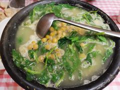 豌豆尖耙豌豆汤-陶德砂锅(蜀汉路店)