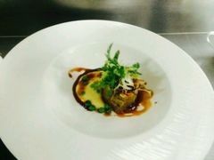 油封酥皮鸭肉包-上海和平饭店-华懋阁 The Cathay Room