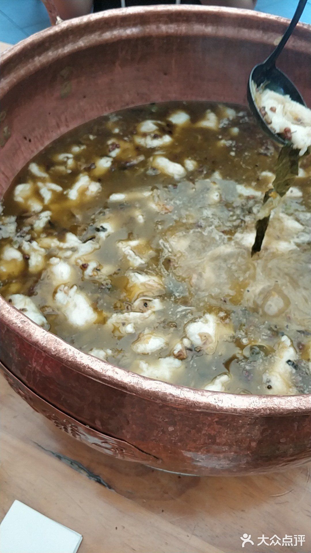 泡椒味是网友推荐,三斤吉福鱼无刺,口感像龙利鱼