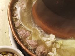-洞庭洲·防空洞火锅·烧烤·铜锅涮肉(新百广场店)